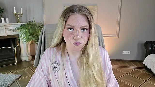Snapshot of Jes_Solar chatting on July 4, 8:57 pm Jes Solar online show from July 4, 8:57 pm