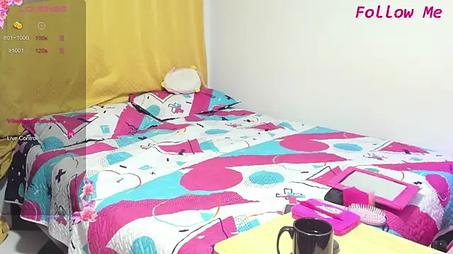 mailyn baker online show from October 28, 12:00 am