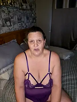 MissQueenBeex online show from January 16, 4:22 pm