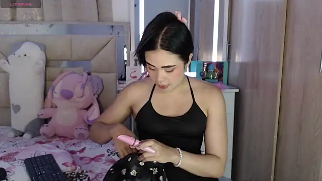 AlitaAnisee online show from May 5, 12:35 am