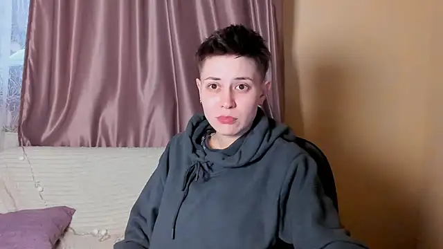 Snapshot of CHARM_ chatting on March 22, 4:15 pm CHARM online show from March 22, 4:15 pm