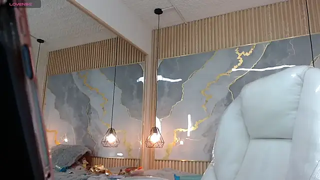 nei girl online show from February 26, 11:43 am