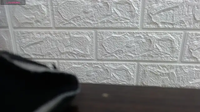 nei girl online show from January 13, 11:25 am