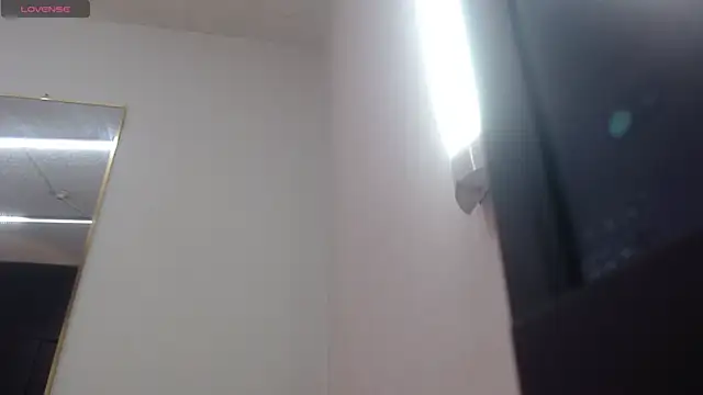 nei girl online show from April 10, 11:50 am