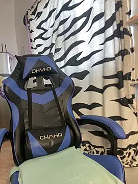 Snapshot of taimara_1 chatting on November 4, 6:01 pm taimara 1 online show from November 4, 6:01 pm