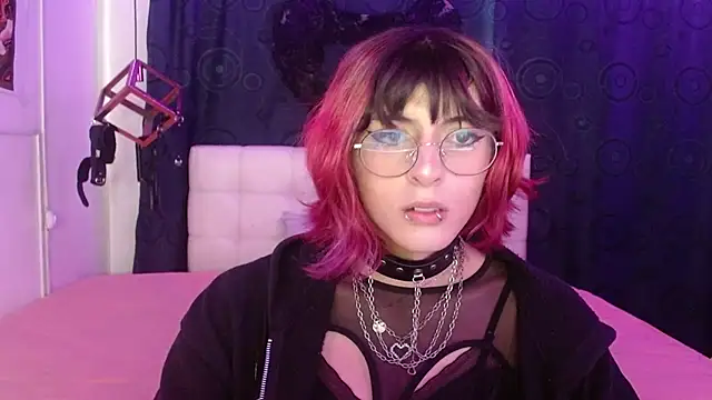 goth minerva online show from October 22, 1:32 pm