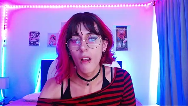 goth minerva online show from November 25, 1:22 pm