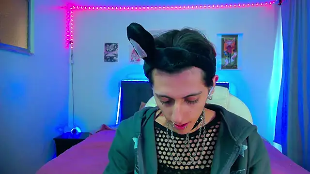 goth minerva online show from February 10, 1:32 pm