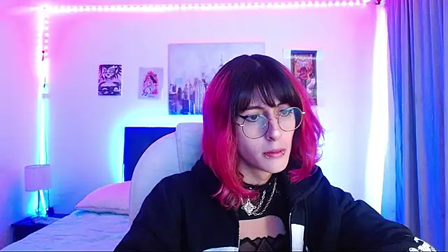 goth minerva online show from December 5, 1:32 pm