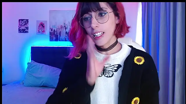 goth minerva online show from November 20, 1:23 pm