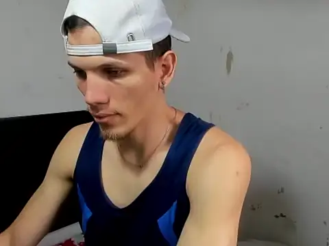 Snapshot of kevinkewman chatting on October 1, 12:09 pm kevinkewman online show from October 1, 12:09 pm