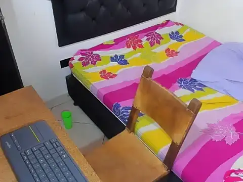 Snapshot of kevinkewman chatting on November 24, 12:38 pm kevinkewman online show from November 24, 12:38 pm