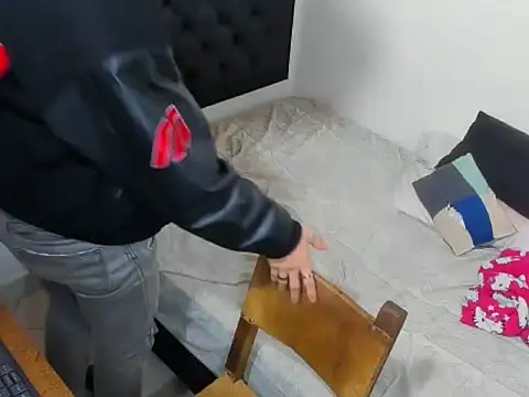 Snapshot of kevinkewman chatting on December 2, 10:06 am kevinkewman online show from December 2, 10:06 am