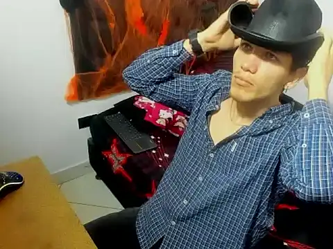 Snapshot of kevinkewman chatting on October 30, 12:03 pm kevinkewman online show from October 30, 12:03 pm