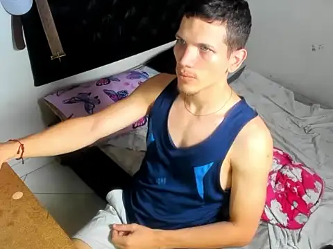 Snapshot of kevinkewman chatting on October 6, 12:06 pm kevinkewman online show from October 6, 12:06 pm