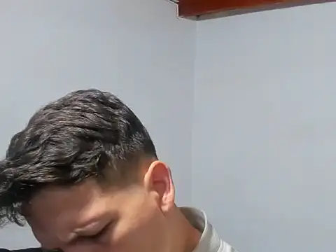 kevinkewman online show from December 4, 10:36 am