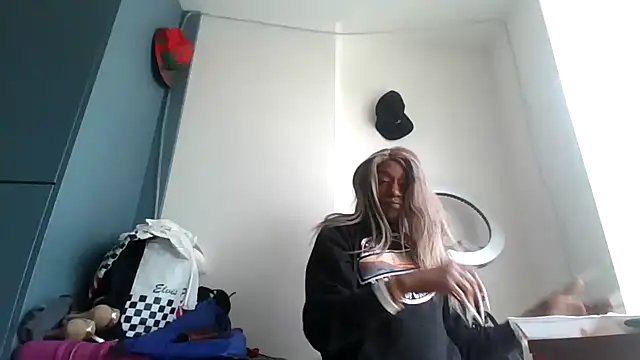 ItsBarbieBitcxxxx69 online show from February 11, 9:14 pm