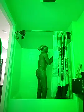 ItsBarbieBitcxxxx69 online show from April 1, 5:43 pm