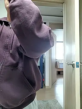 woonee827372 online show from November 20, 3:07 am