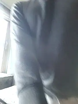 woonee827372 online show from November 30, 1:17 am