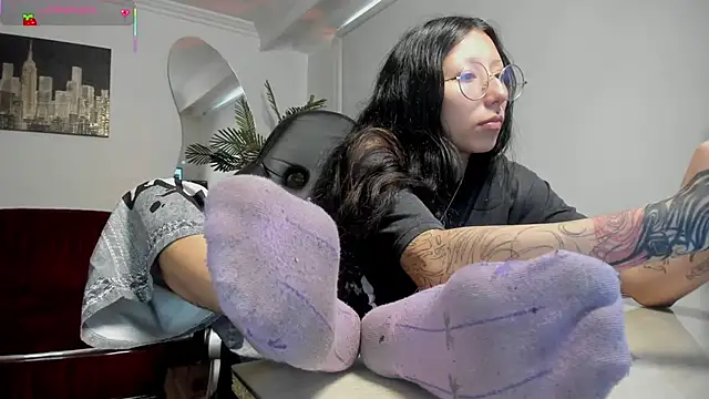 Snapshot of Laila_Angels chatting on June 16, 7:25 pm Laila Angels online show from June 16, 7:25 pm