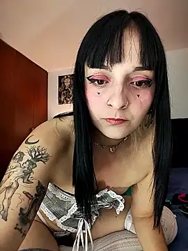 KARINNA  RAVEN online show from September 11, 12:43 am