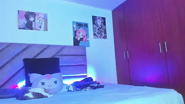 KARINNA  RAVEN online show from January 14, 12:47 am