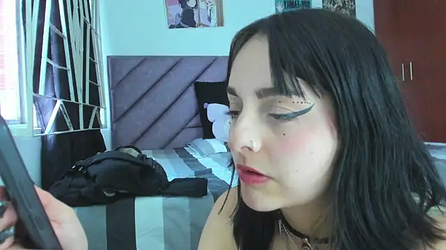 KARINNA  RAVEN online show from February 7, 10:51 pm