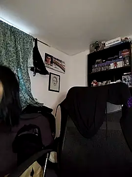 KARINNA  RAVEN online show from February 8, 10:07 pm