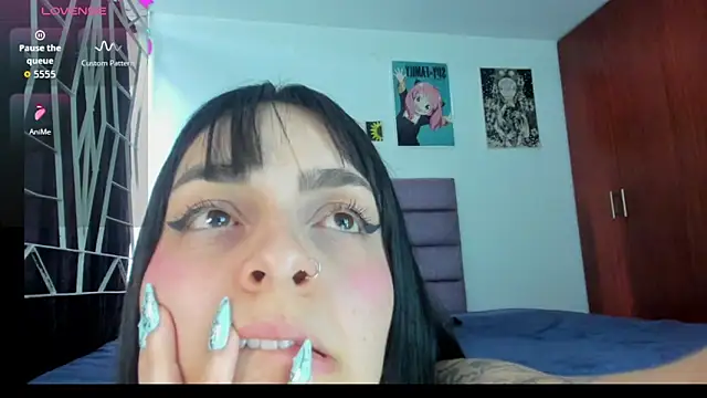 Snapshot of KARINNA__RAVEN chatting on June 18, 9:20 pm KARINNA RAVEN online show from June 18, 9:20 pm