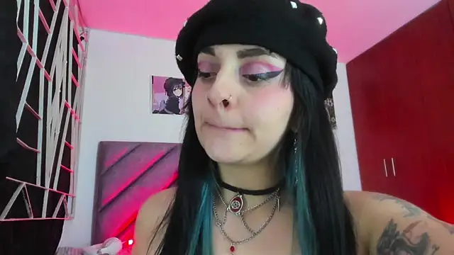 KARINNA  RAVEN online show from December 19, 12:14 am