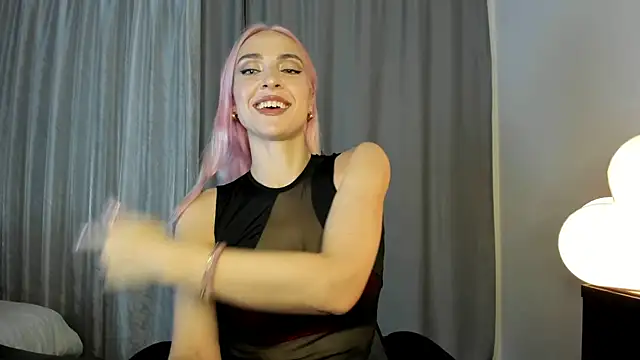 Snapshot of _Miss_Valentina_ chatting on October 9, 1:44 pm Miss Valentina online show from October 9, 1:44 pm