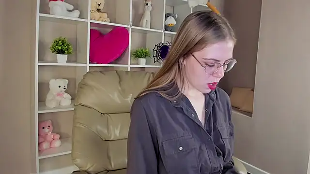 Joann Shermann online show from November 5, 1:09 am