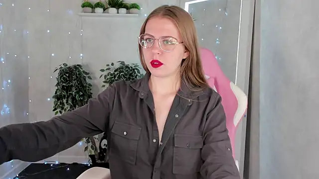 Joann Shermann online show from November 25, 1:06 am