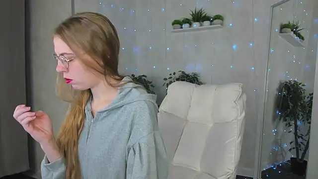 Joann Shermann online show from October 22, 1:16 am