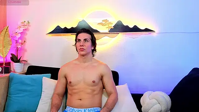 Snapshot of Almiboys chatting on November 27, 2:34 am Almiboys online show from November 27, 2:34 am