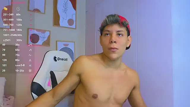 Snapshot of Almiboys chatting on November 9, 11:53 pm Almiboys online show from November 9, 11:53 pm