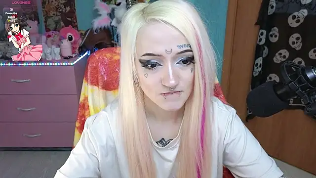 Manuela unicorn online show from March 12, 3:45 am