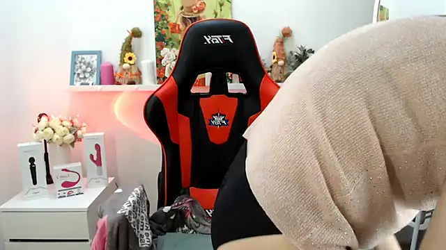 Lucky Lana online show from April 15, 2:39 am