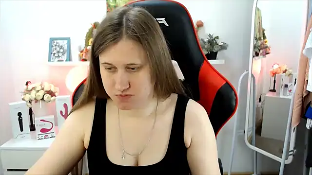 Lucky Lana online show from May 13, 2:29 am