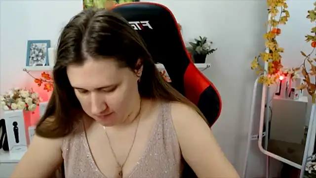 Lucky Lana online show from November 9, 2:15 am