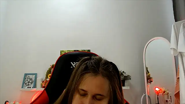 Lucky Lana online show from May 22, 2:42 am