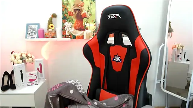 Lucky Lana online show from February 6, 2:51 am