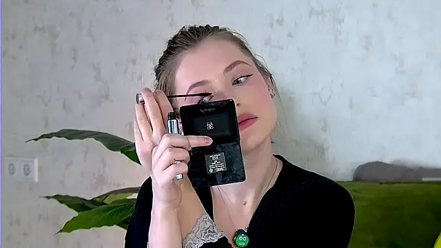 AshleyD  online show from October 26, 3:18 am