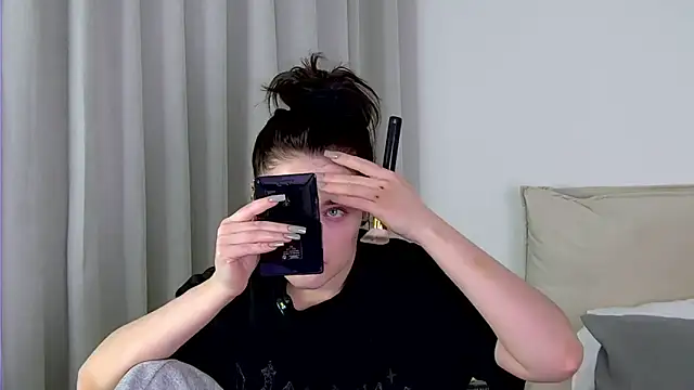 AshleyD  online show from February 13, 3:17 am