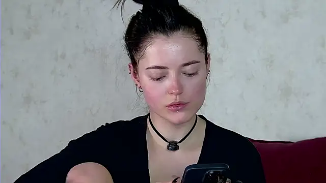 AshleyD  online show from March 12, 2:50 am