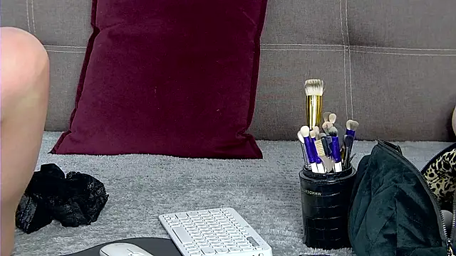 AshleyD  online show from April 12, 4:16 am