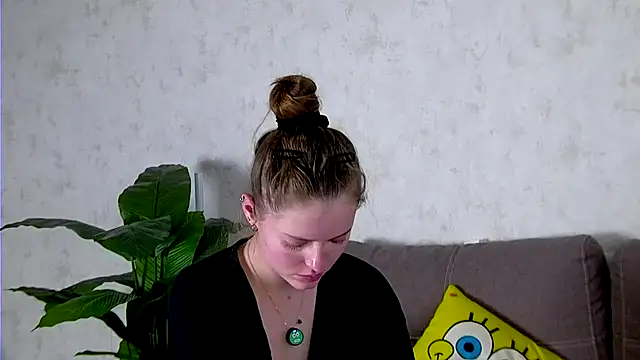 Snapshot of AshleyD_ chatting on October 19, 2:58 am AshleyD online show from October 19, 2:58 am