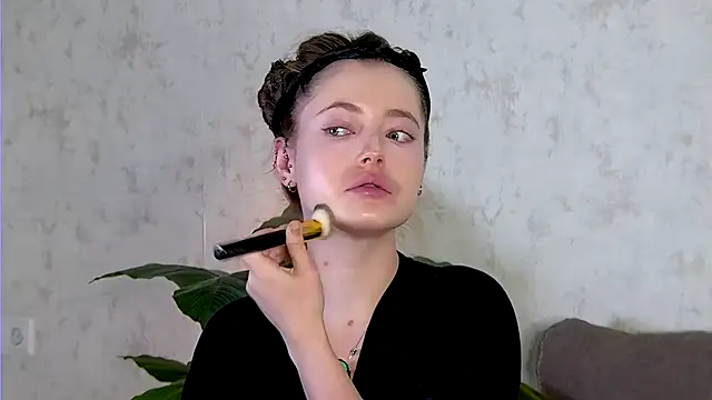 AshleyD  online show from December 1, 2:12 am