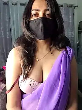 Snapshot of dimple1312 chatting on May 17, 5:57 pm dimple1312 online show from May 17, 5:57 pm